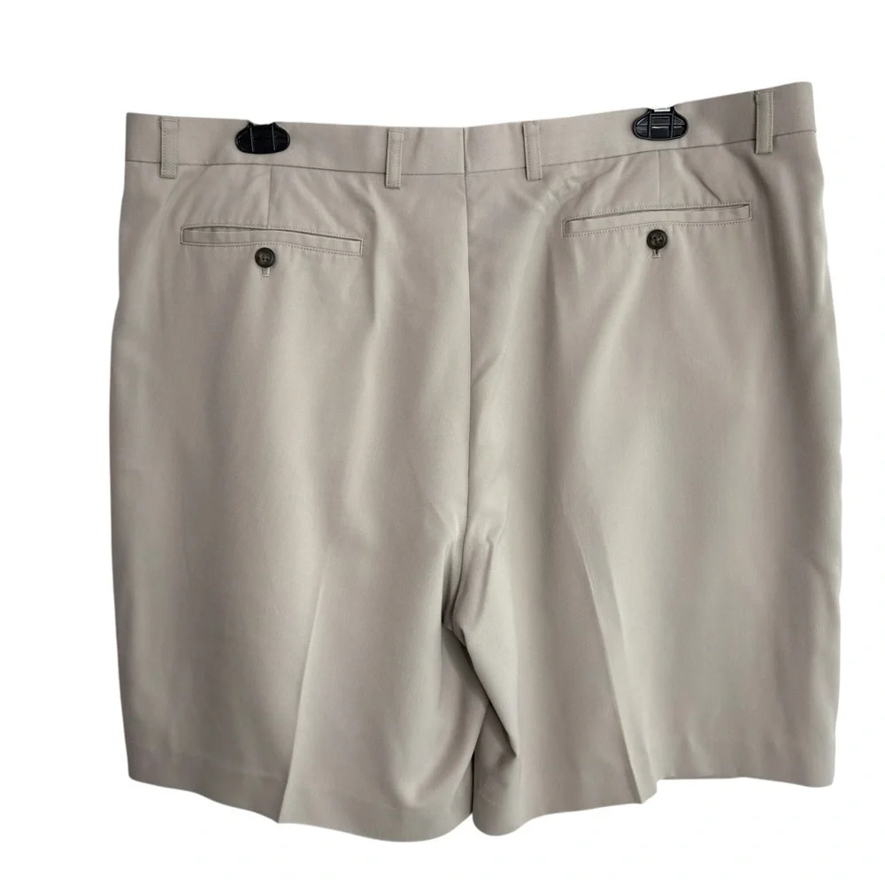 Cutter & Buck Shorts Mens Size 42 Khaki Pleated Dress 9